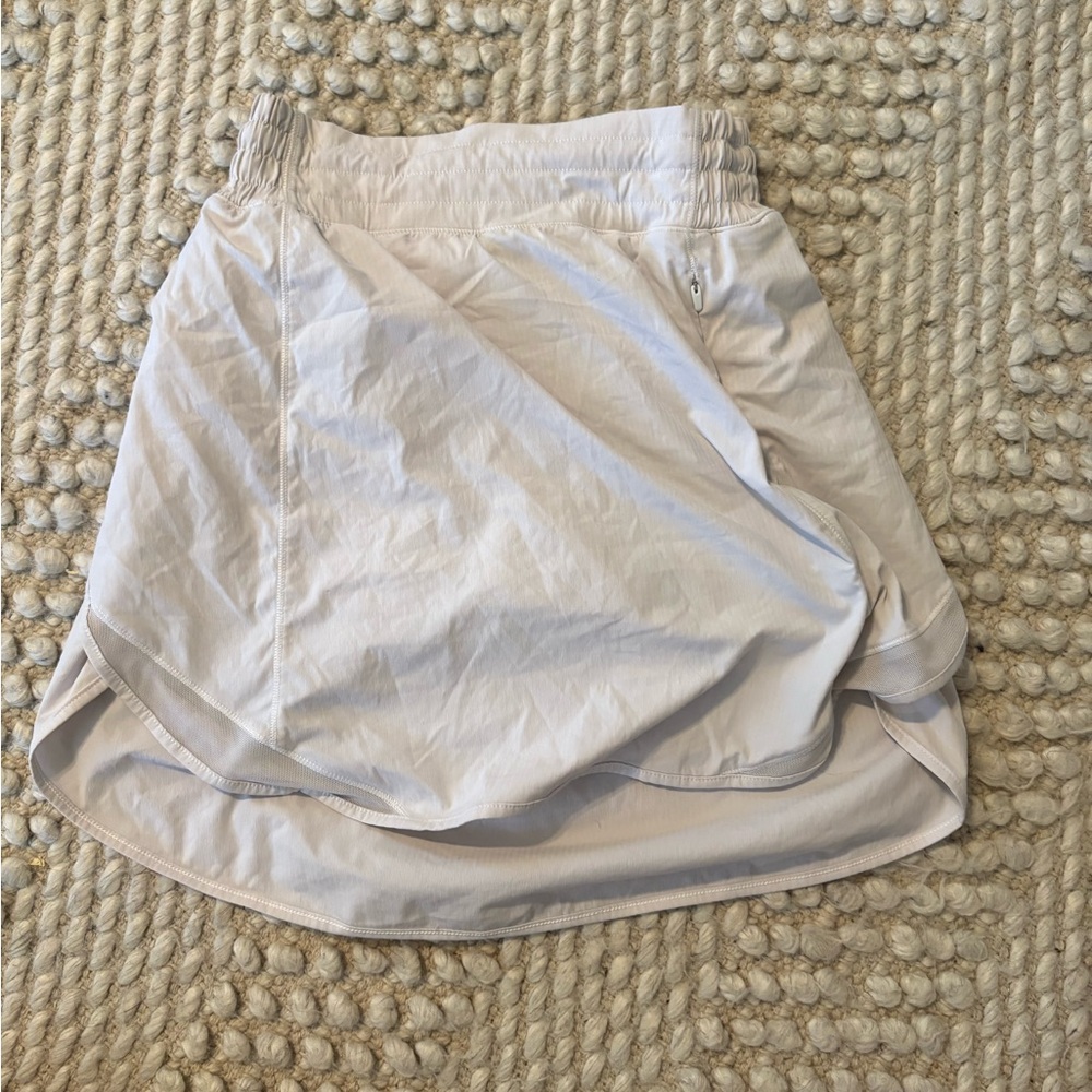 Lululemon size 2 hotty hot skirt